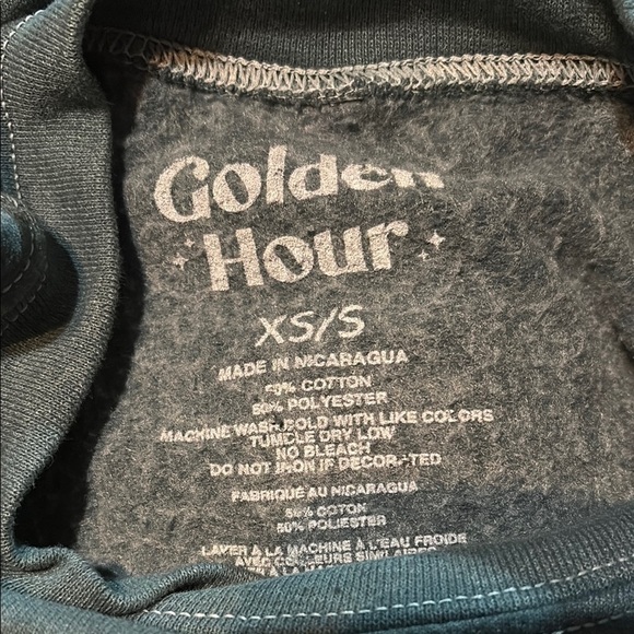 NWT Urban Outfitters Golden Hour Basketball NYC College Crewneck Sweatshirt - Picture 2 of 8